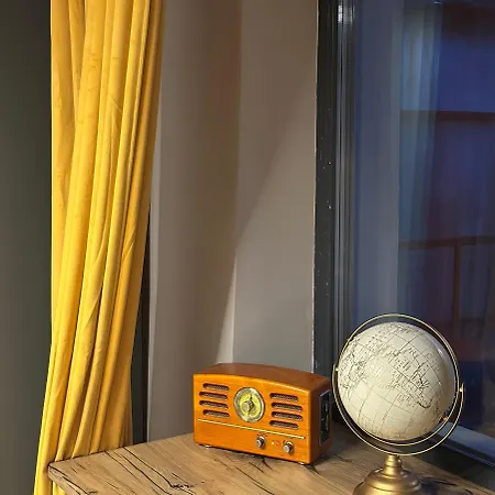 Apartment Hidden Nest